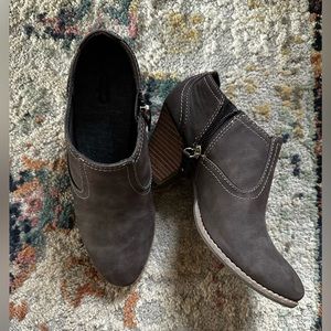 Dr. Scholls leather booties sz 7.5